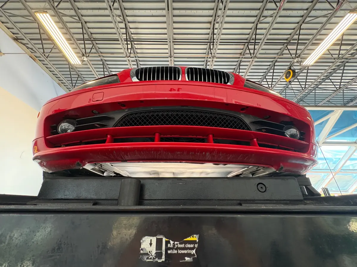 Vehicle photo 54