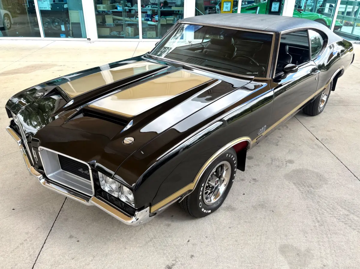 Vehicle photo 20