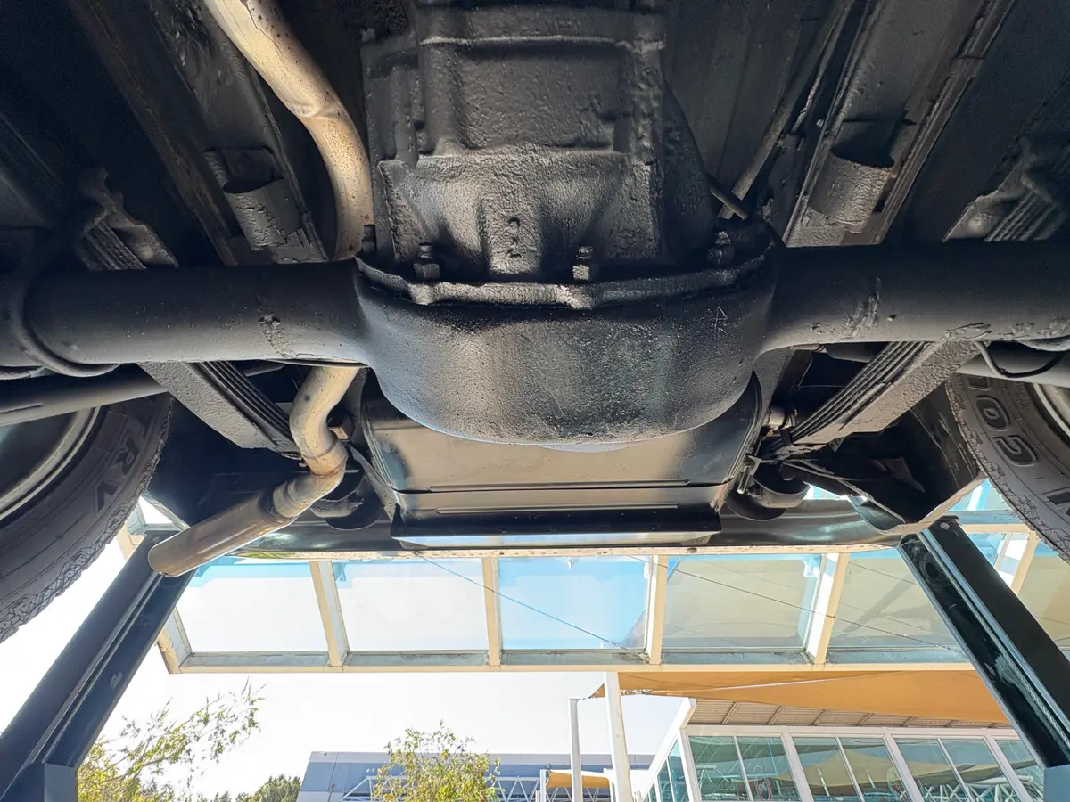 Vehicle photo 54