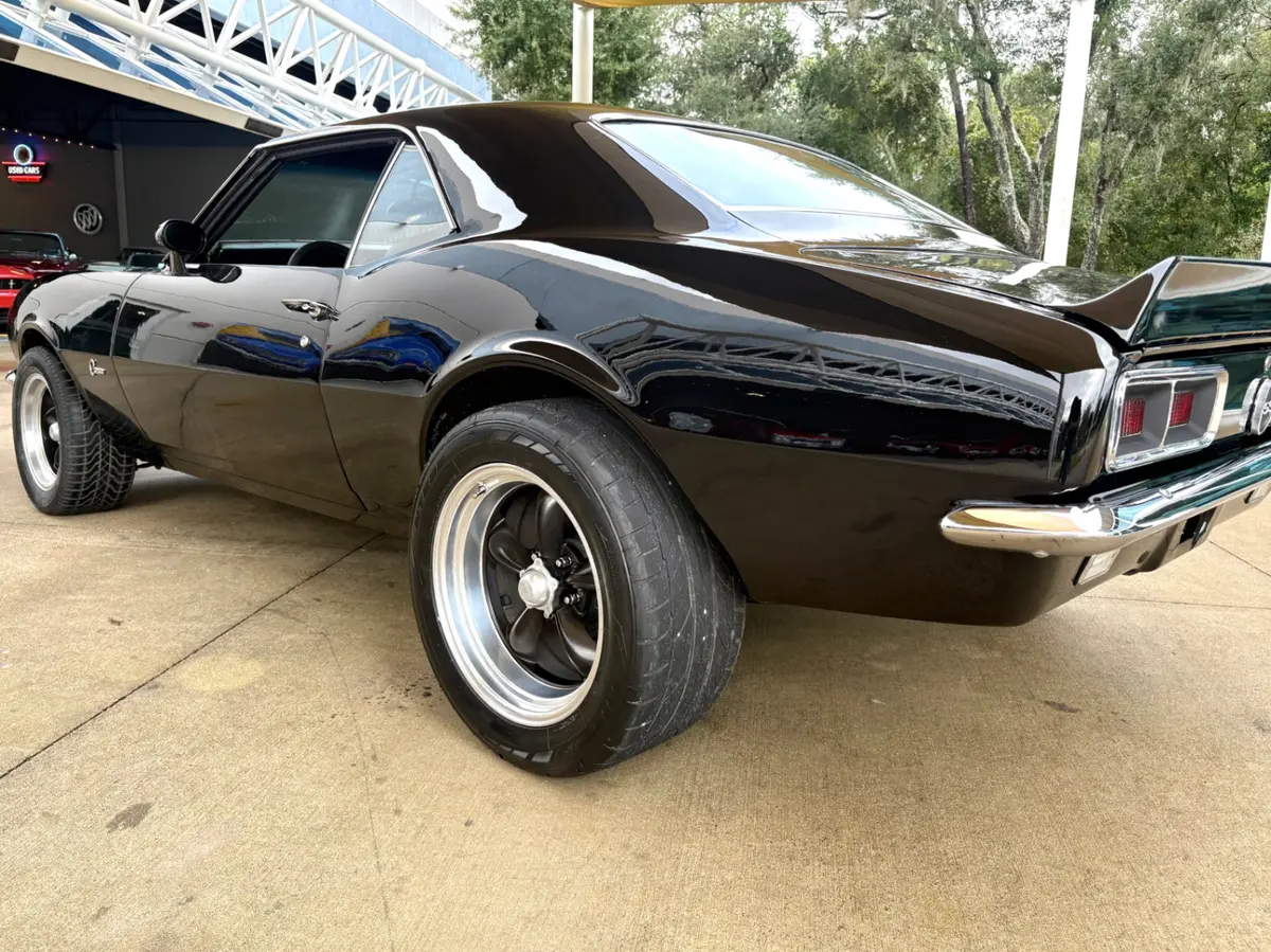 Vehicle photo 15