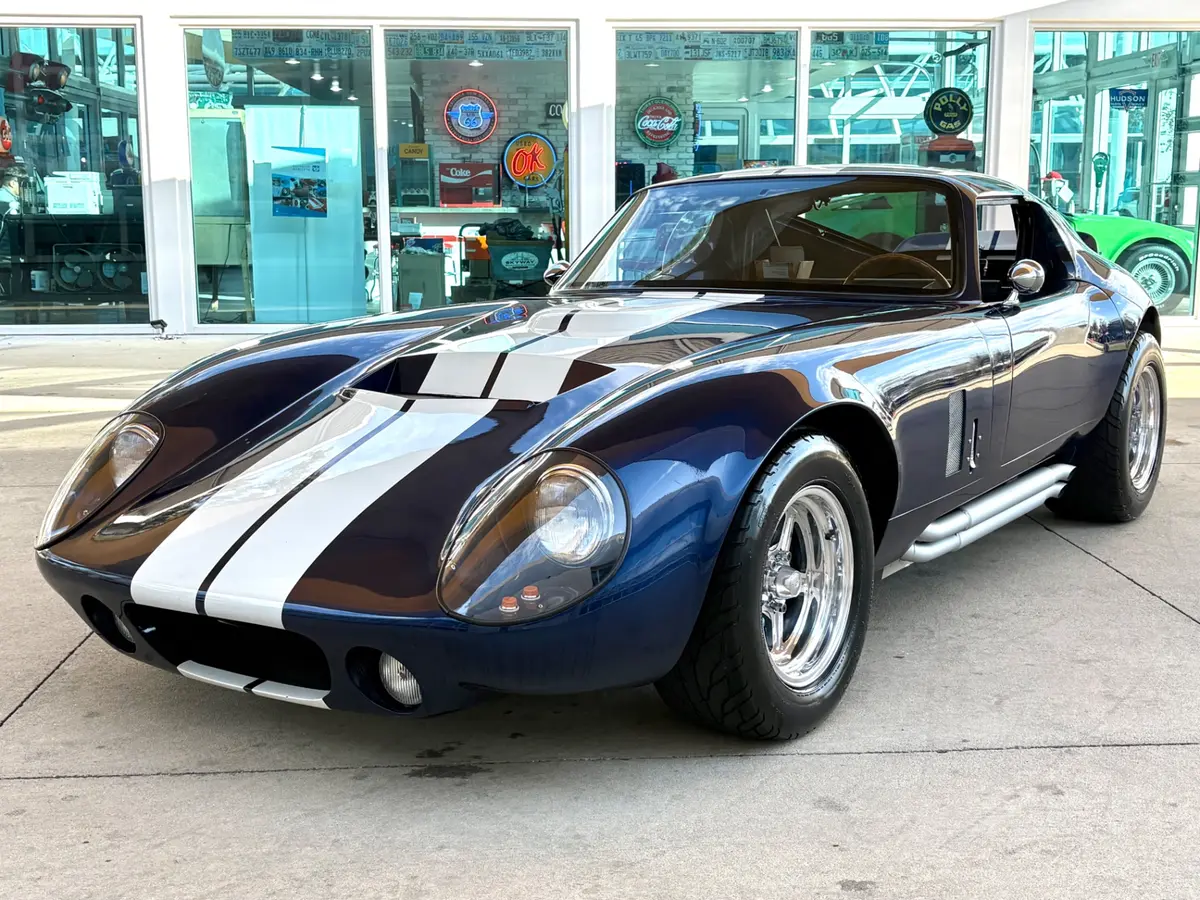 Vehicle photo 1