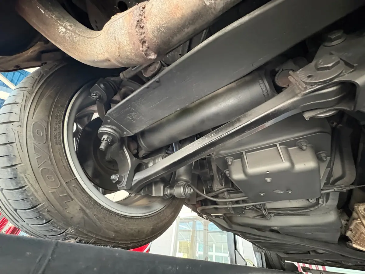 Vehicle photo 44