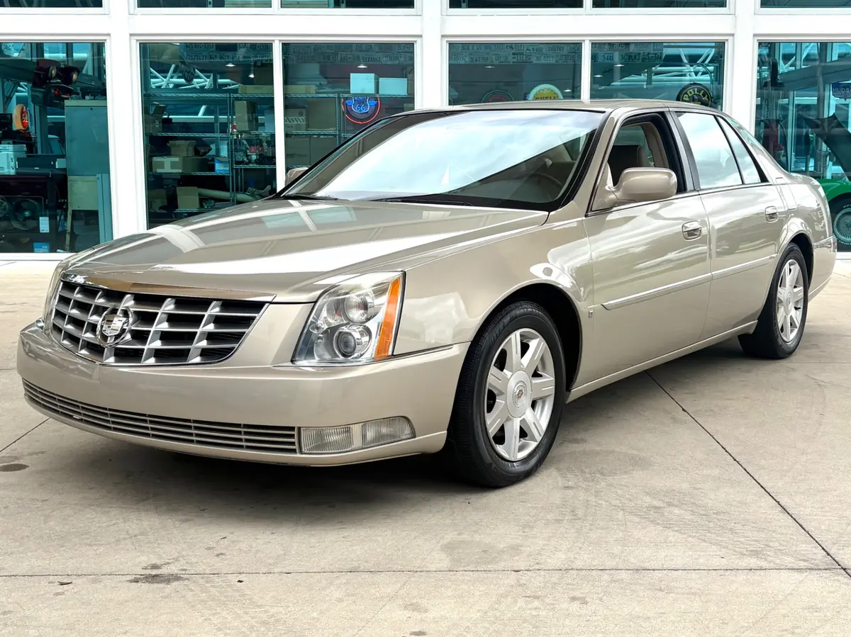 Vehicle photo 1