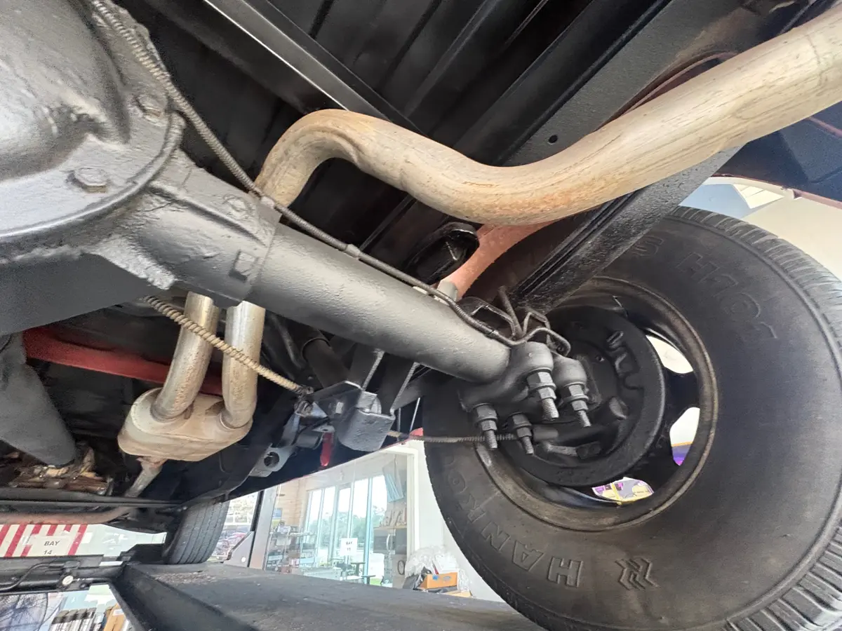 Vehicle photo 41