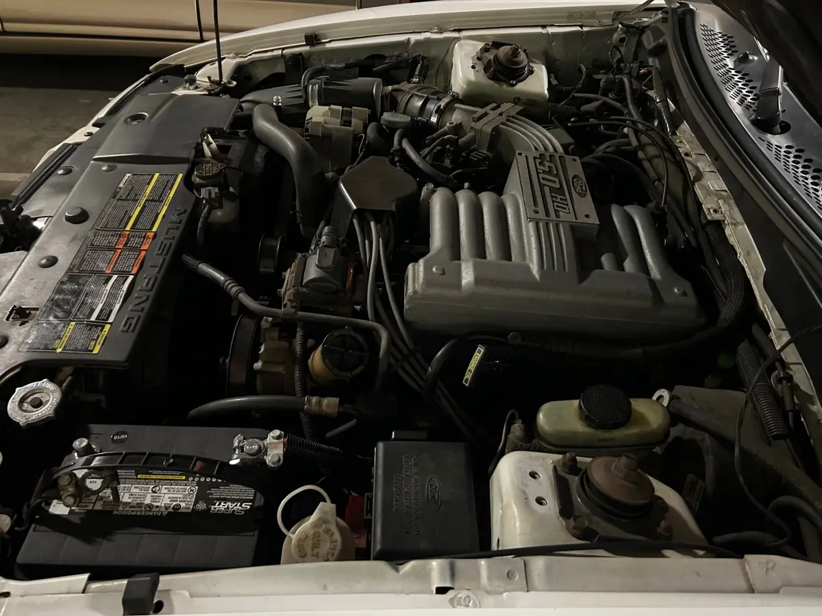 Vehicle photo 20