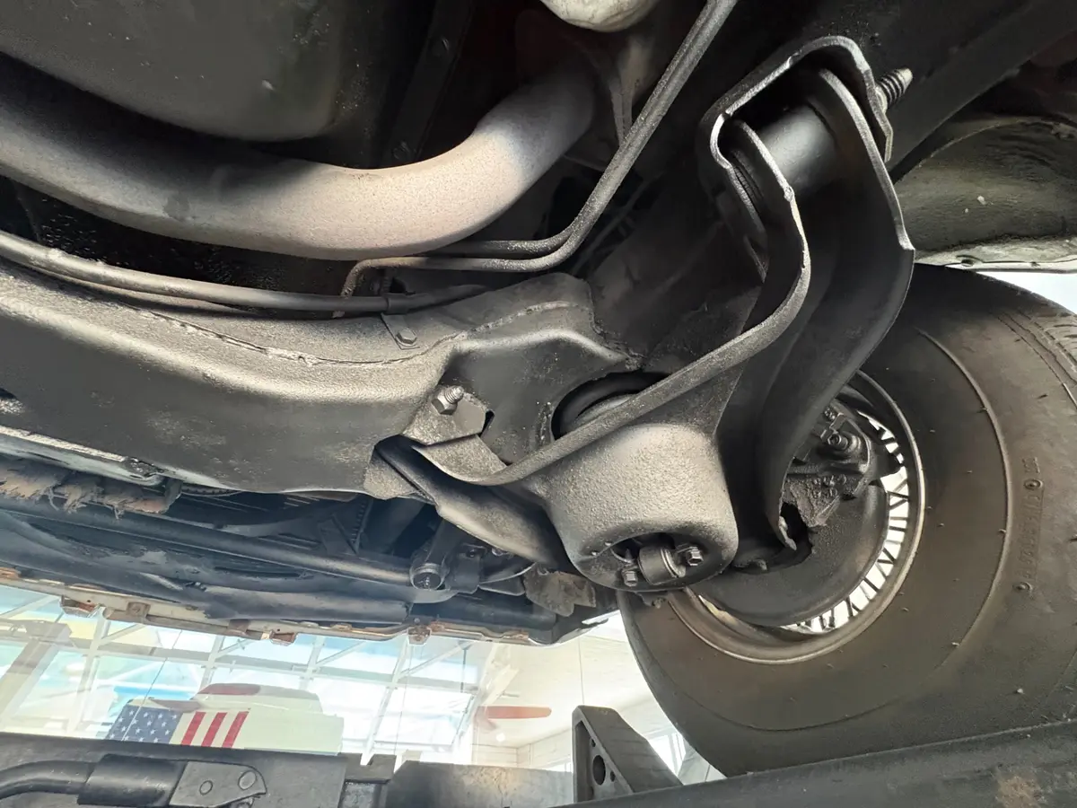 Vehicle photo 60