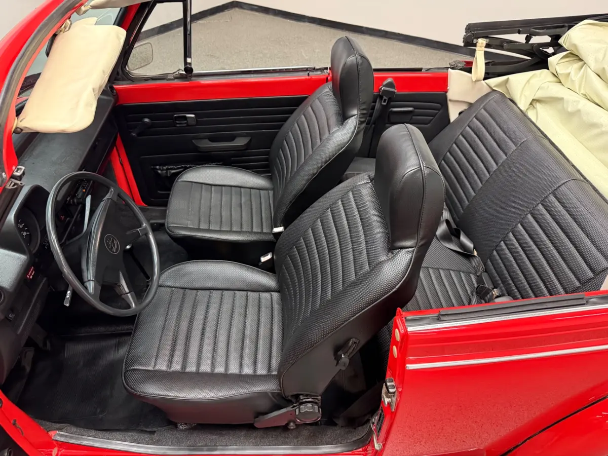 Vehicle photo 22