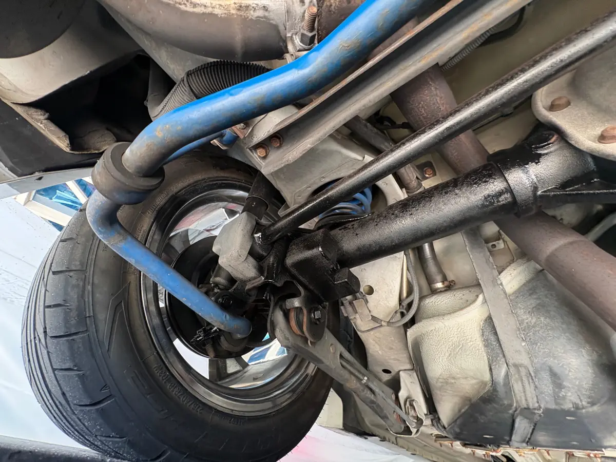 Vehicle photo 46