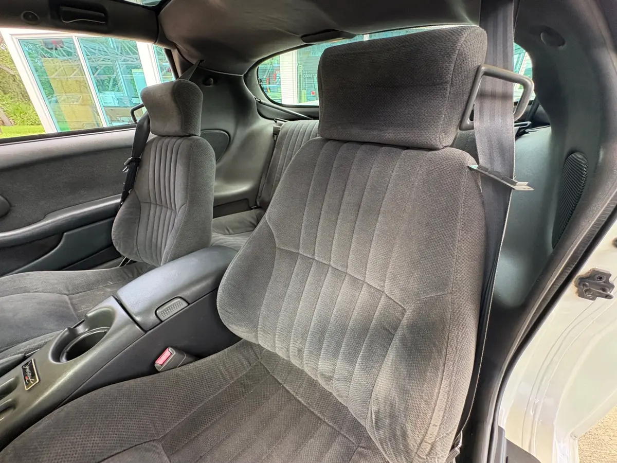 Vehicle photo 35