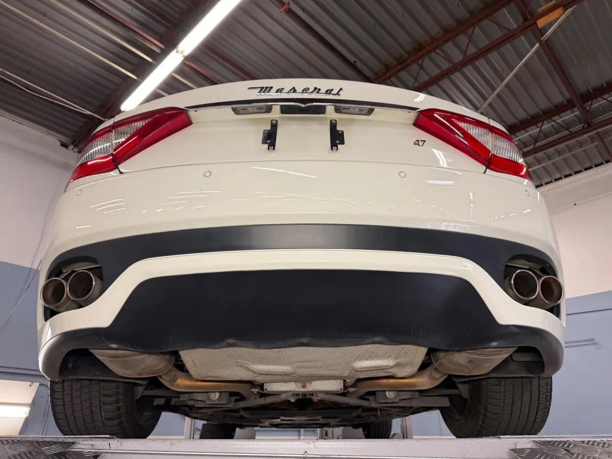Vehicle photo 42