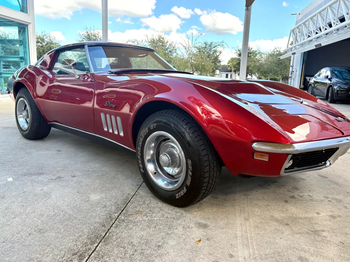 Vehicle photo 19