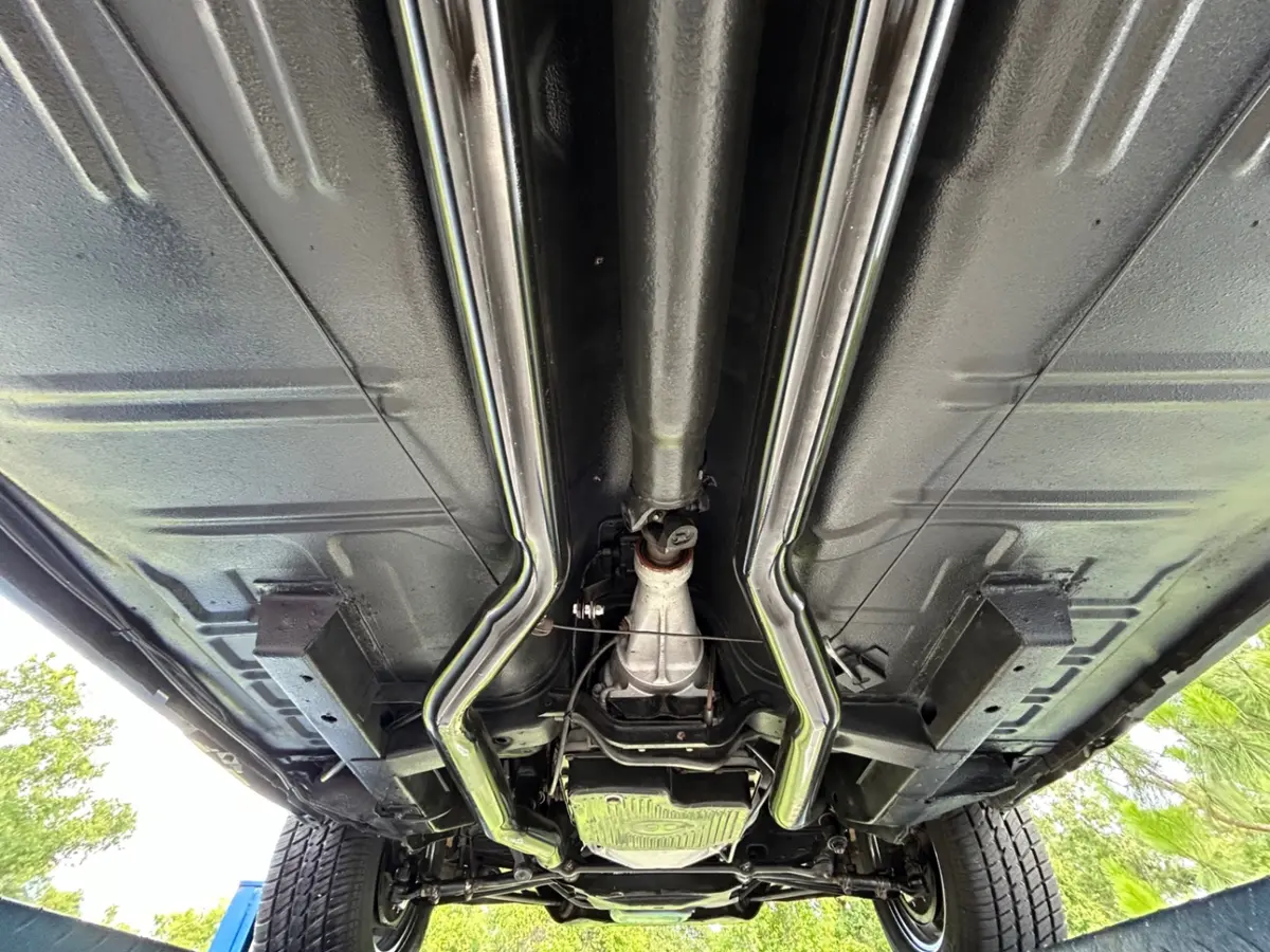 Vehicle photo 41