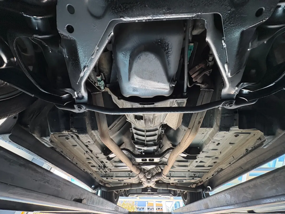 Vehicle photo 51