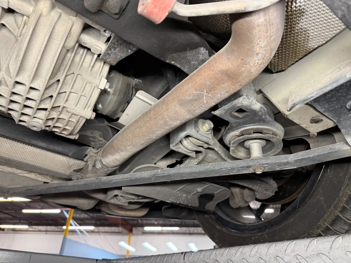 Vehicle photo 41