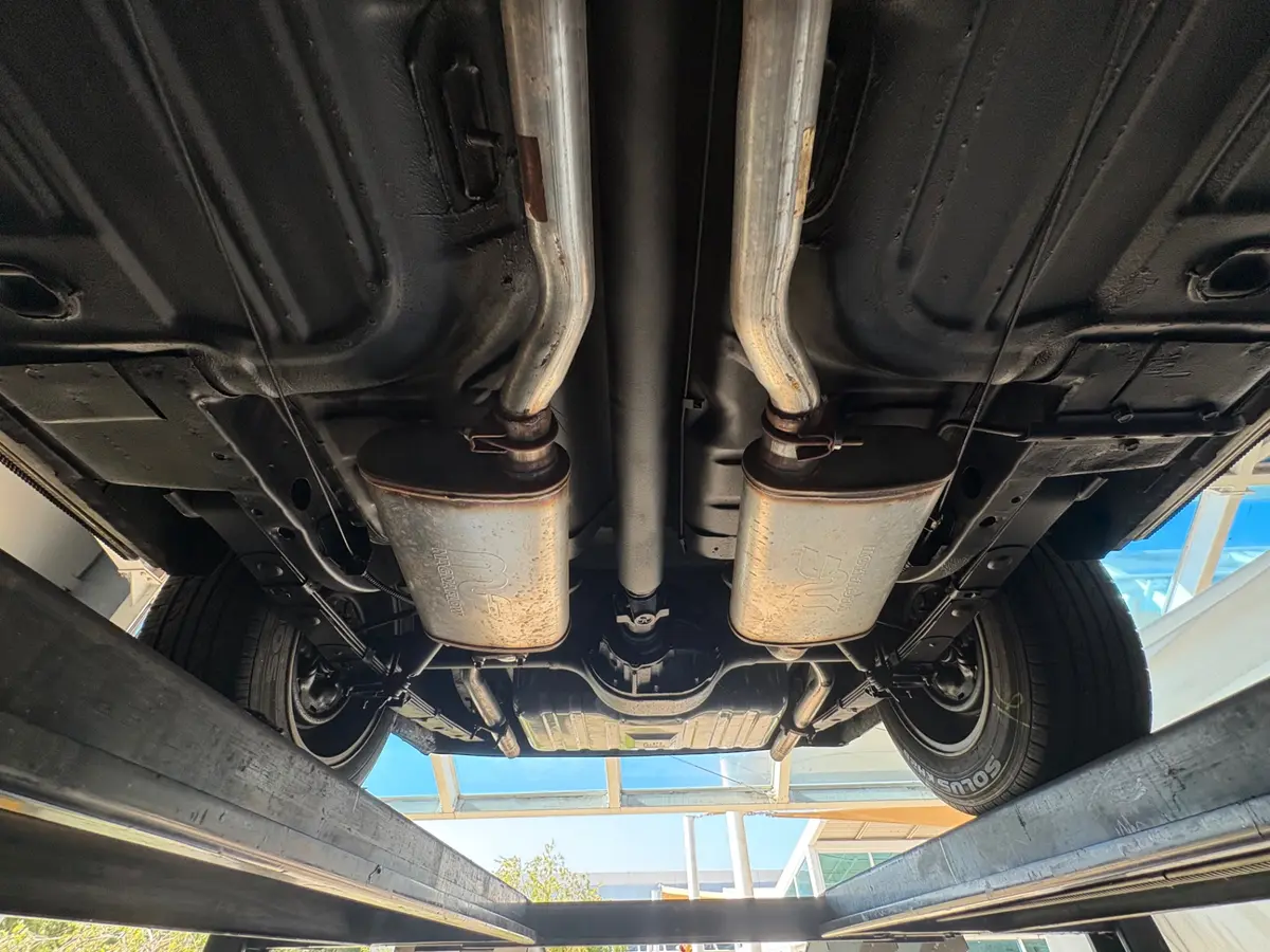 Vehicle photo 53