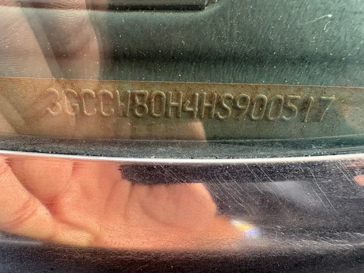 Vehicle photo 22