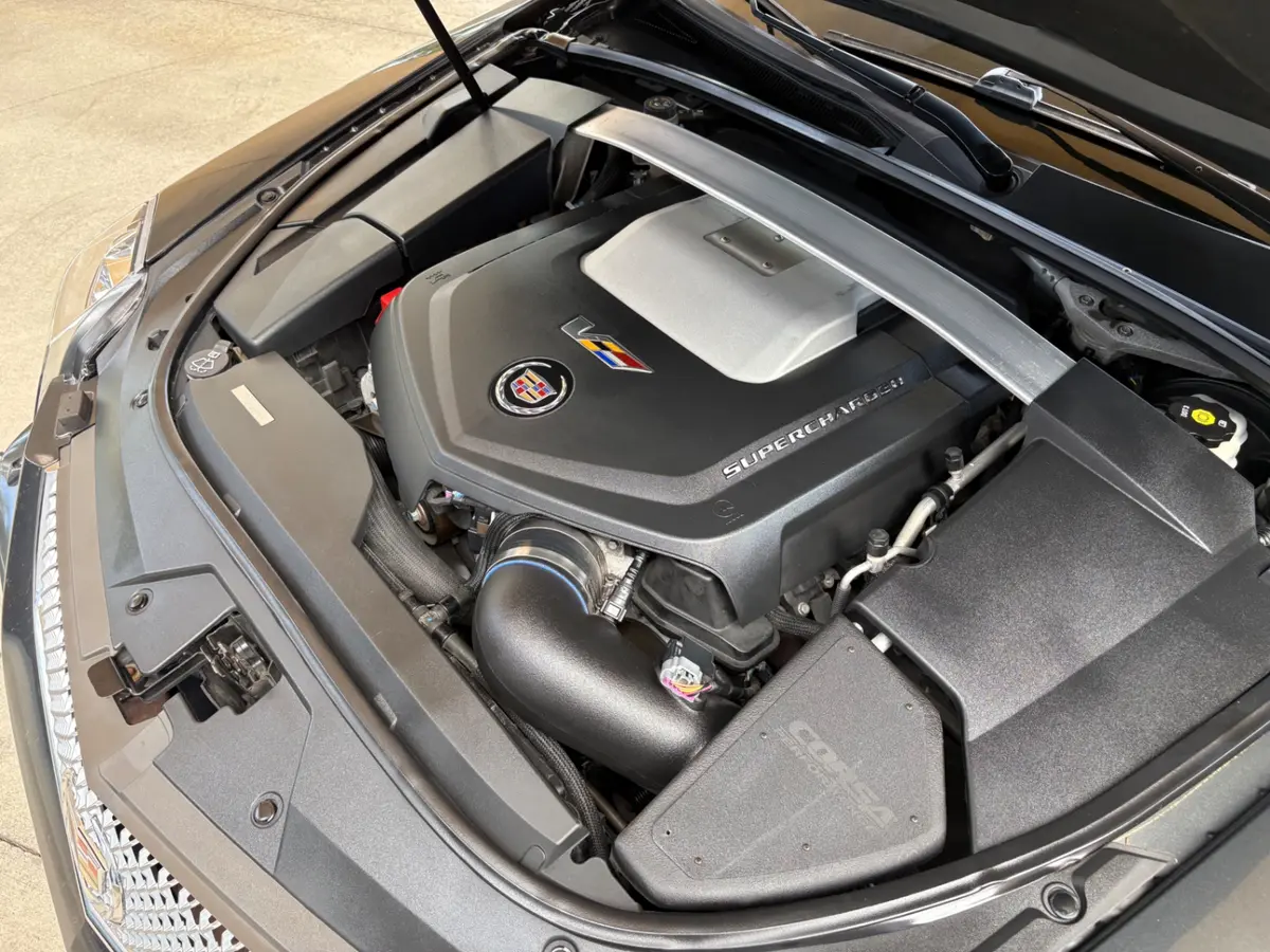 Vehicle photo 28