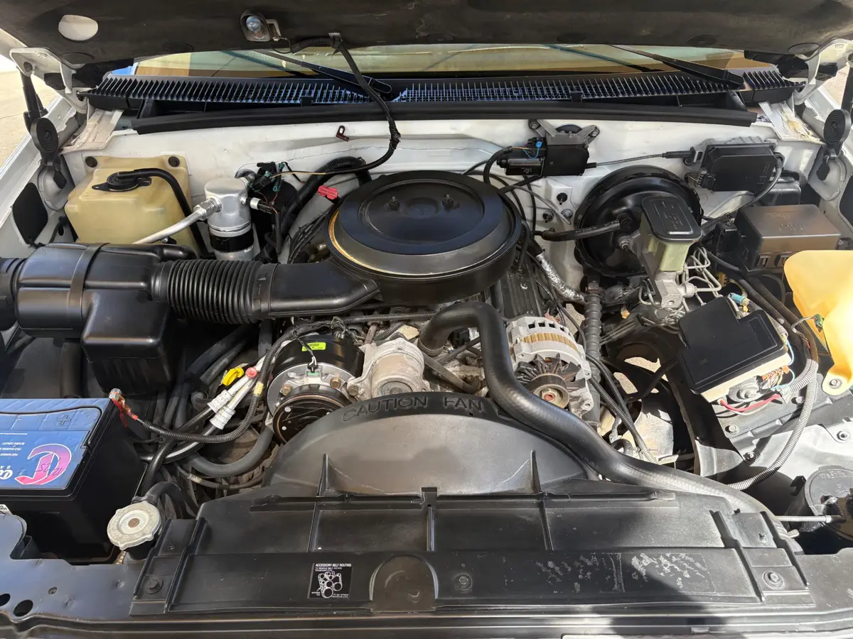Vehicle photo 30