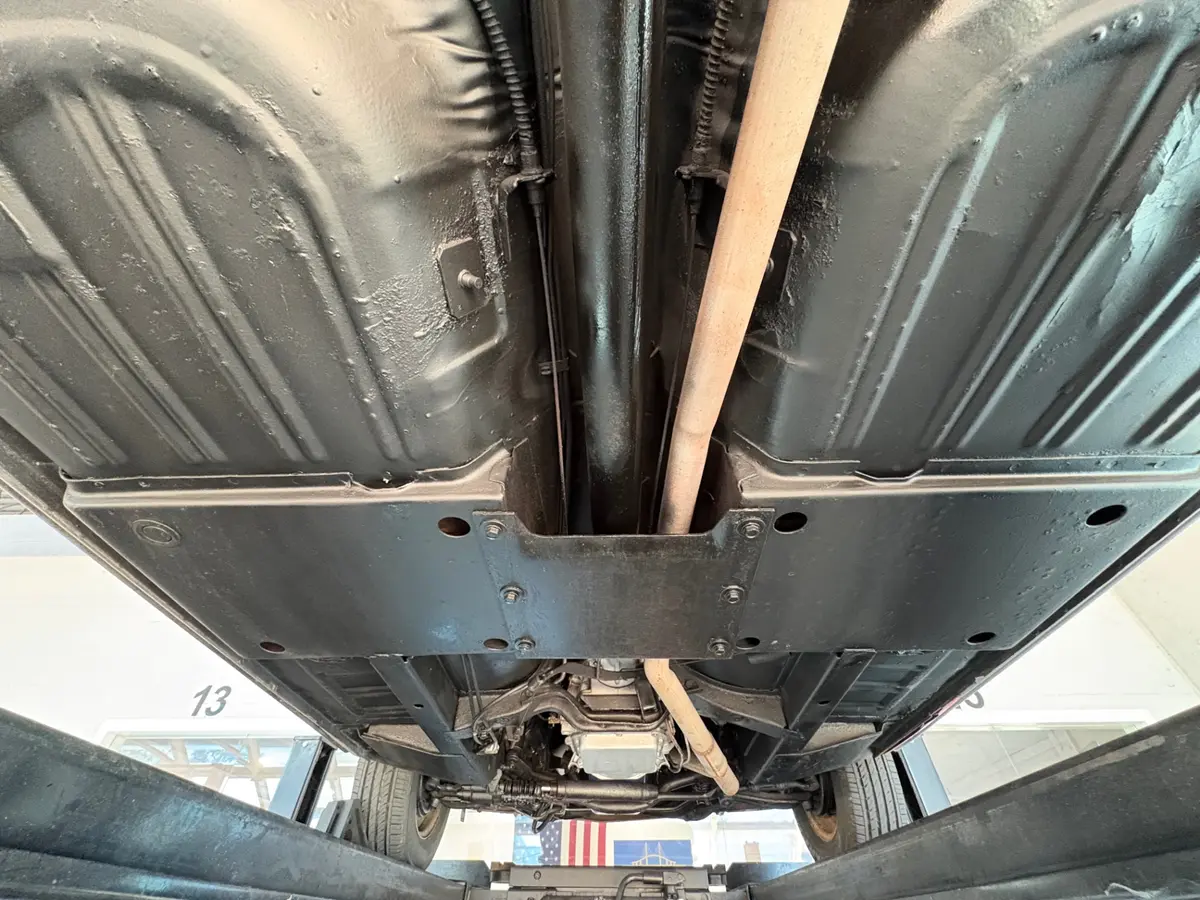 Vehicle photo 47
