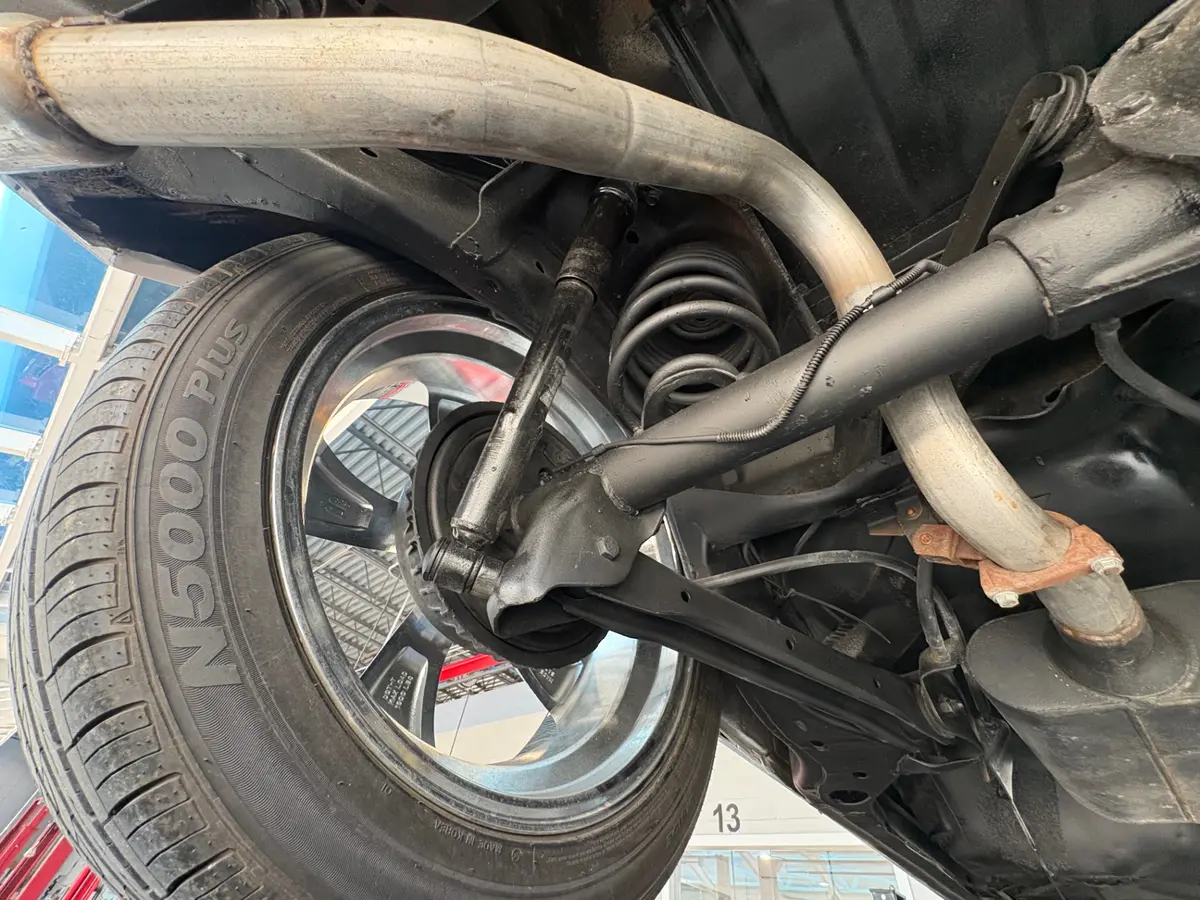 Vehicle photo 42
