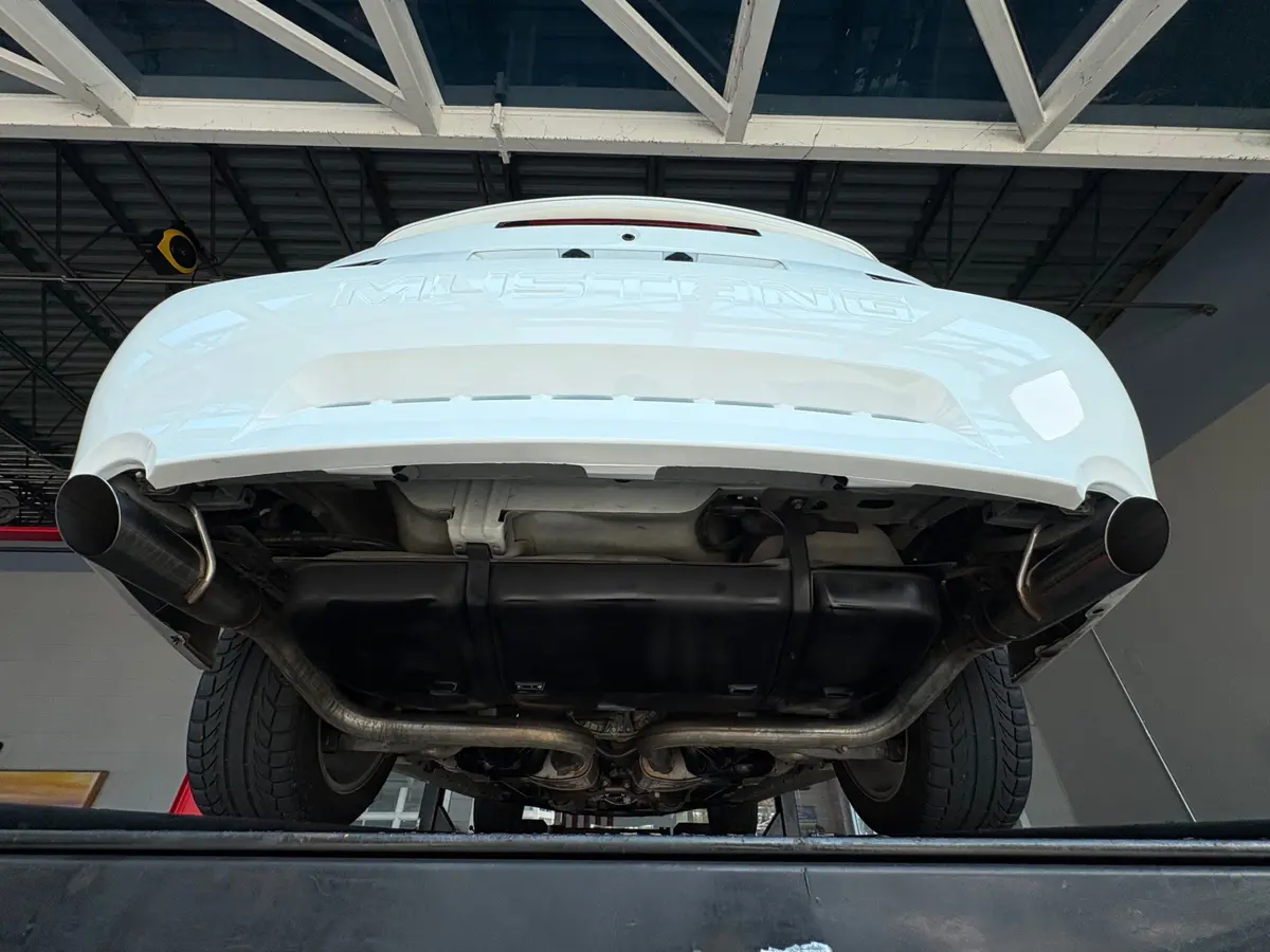 Vehicle photo 50