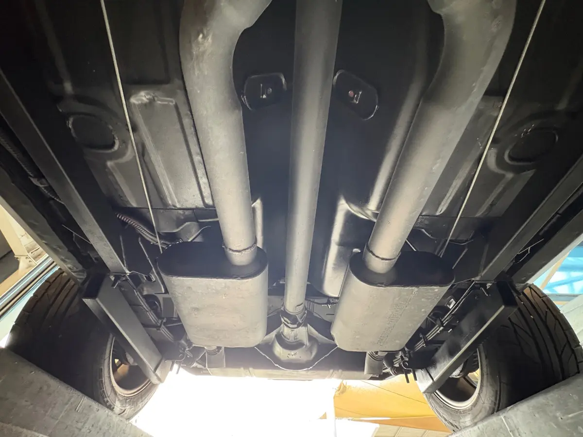 Vehicle photo 56