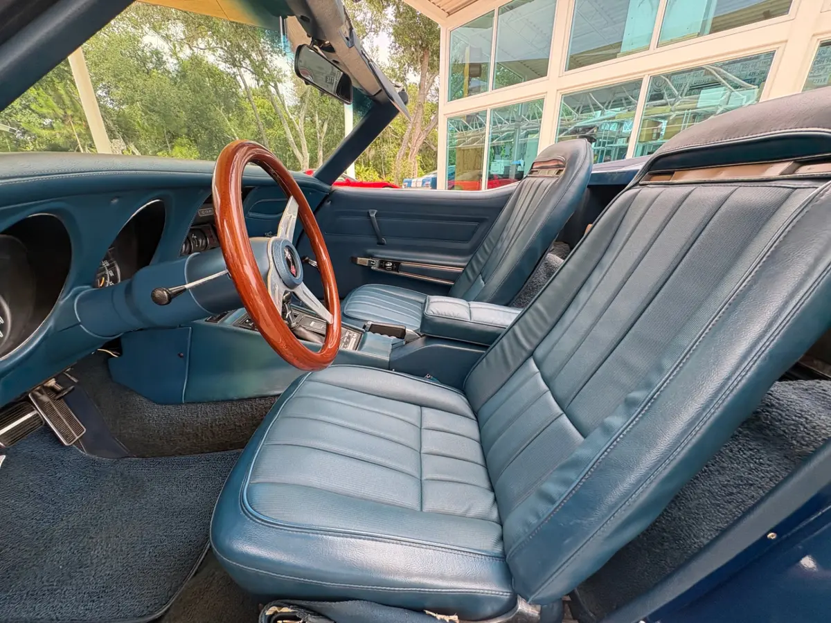 Vehicle photo 47