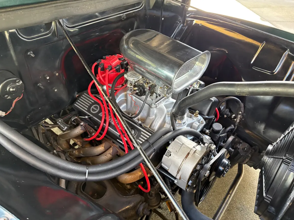 Vehicle photo 25