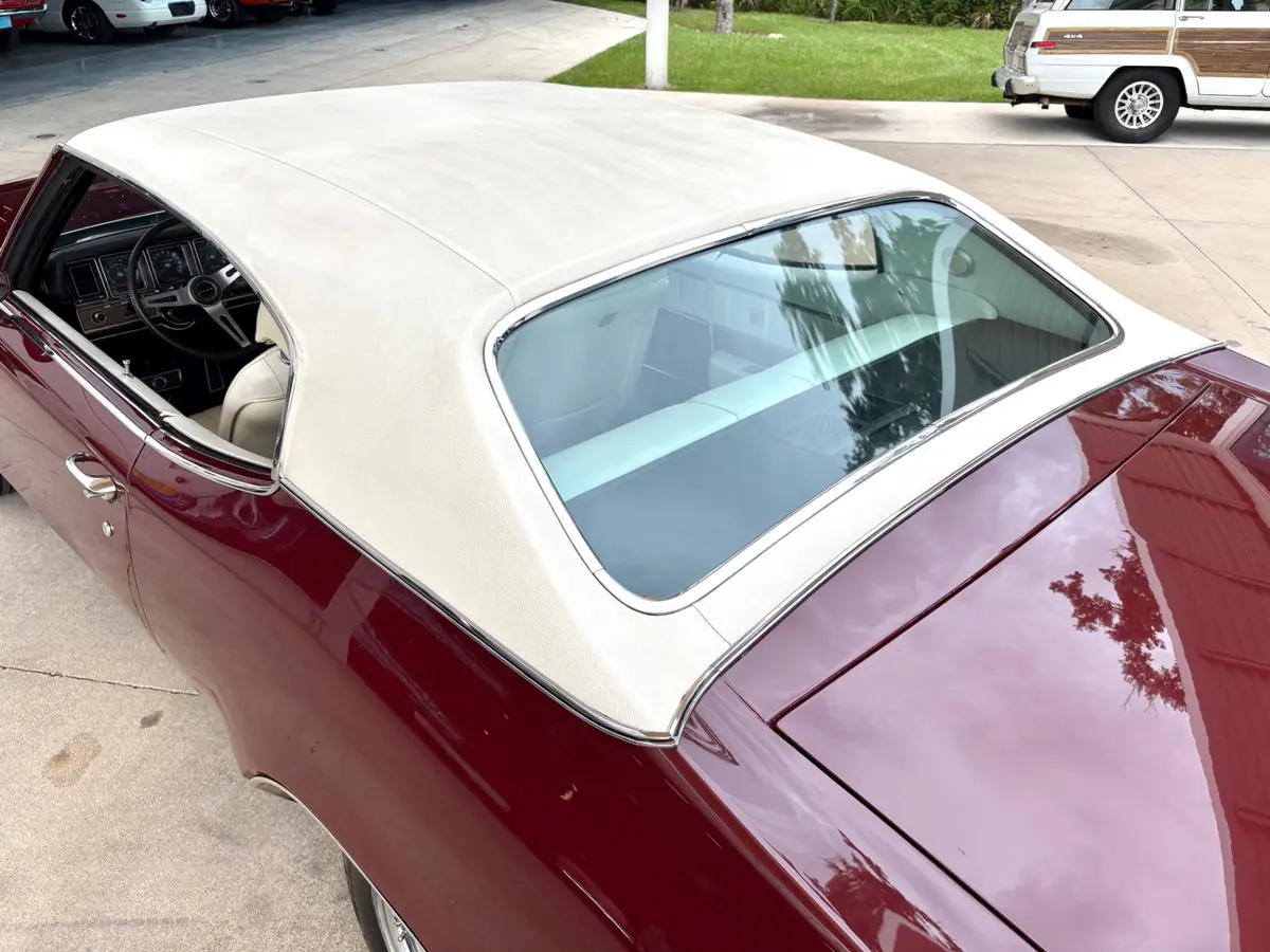 Vehicle photo 27