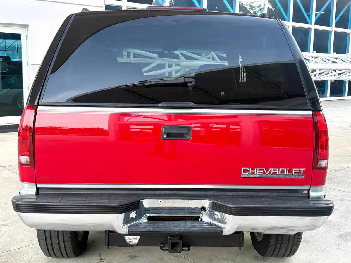 Vehicle photo 7