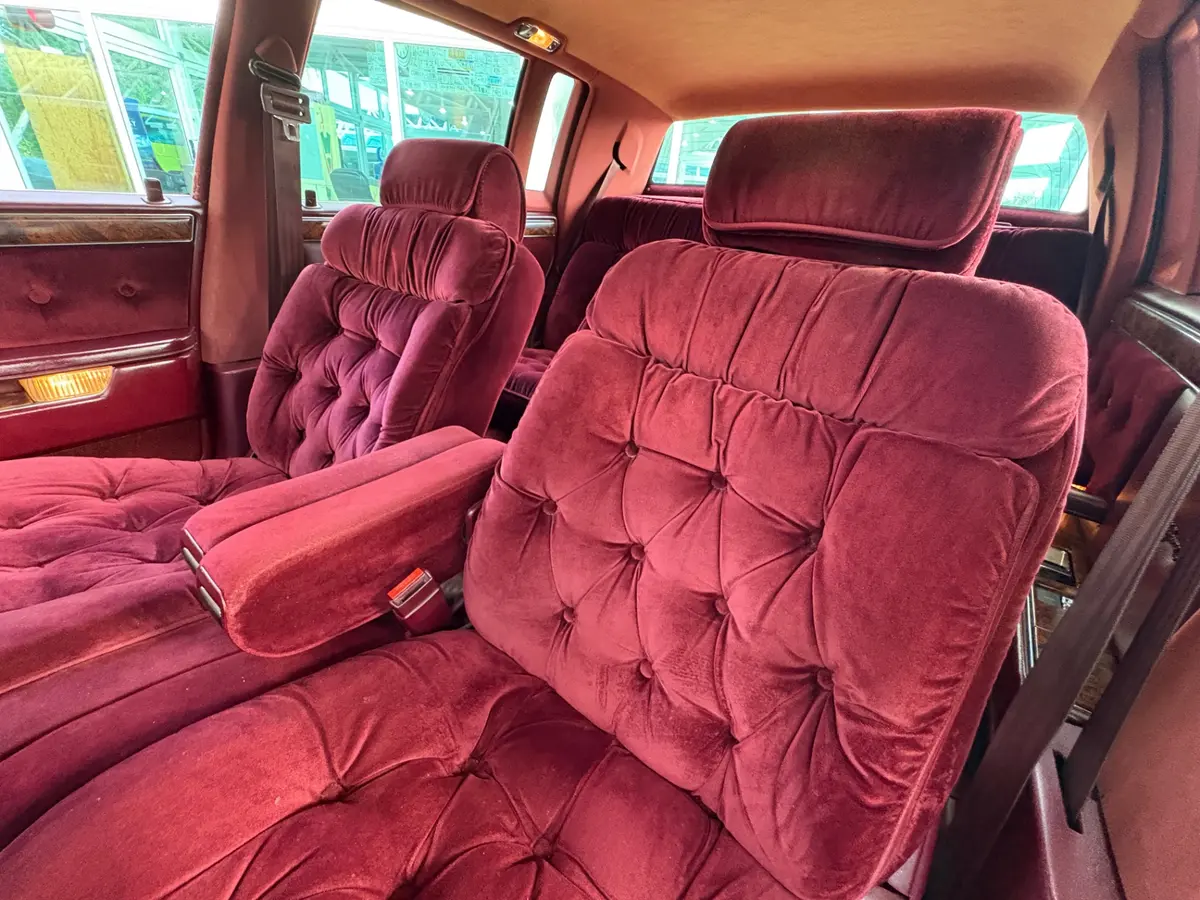 Vehicle photo 35