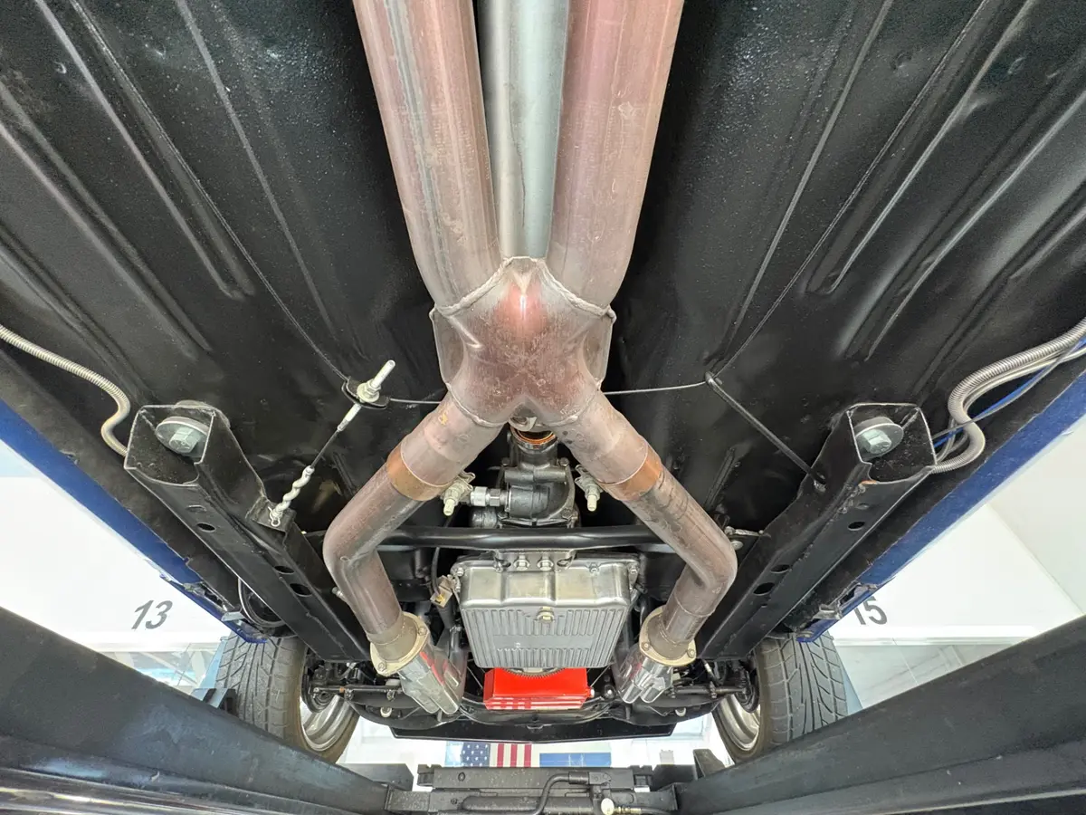 Vehicle photo 47