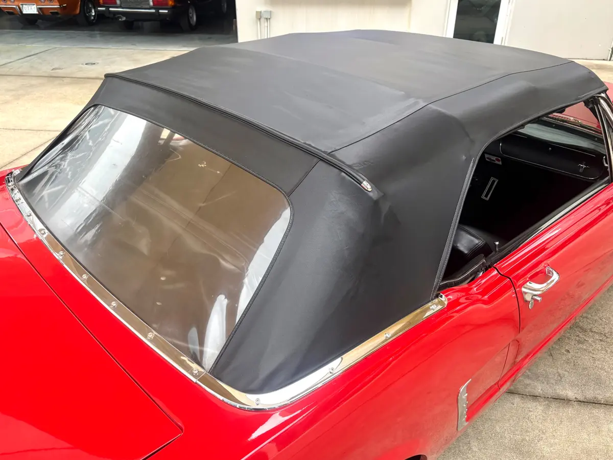 Vehicle photo 26