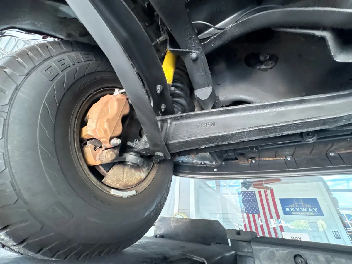Vehicle photo 50