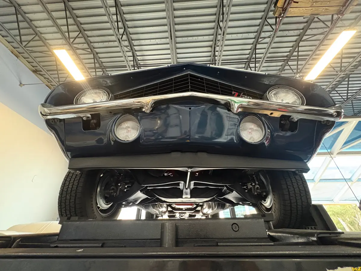 Vehicle photo 66