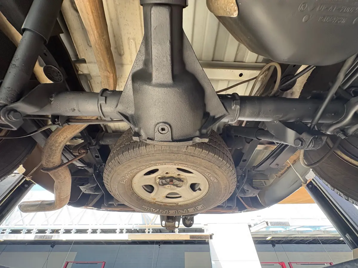 Vehicle photo 57