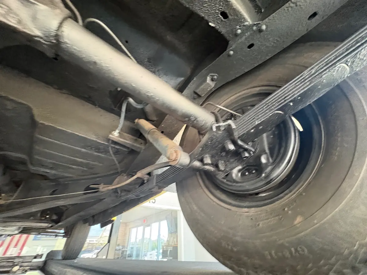 Vehicle photo 47