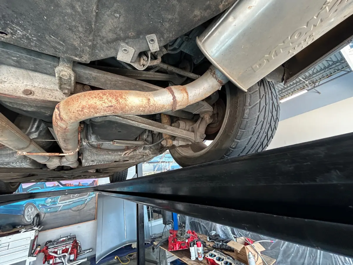 Vehicle photo 33