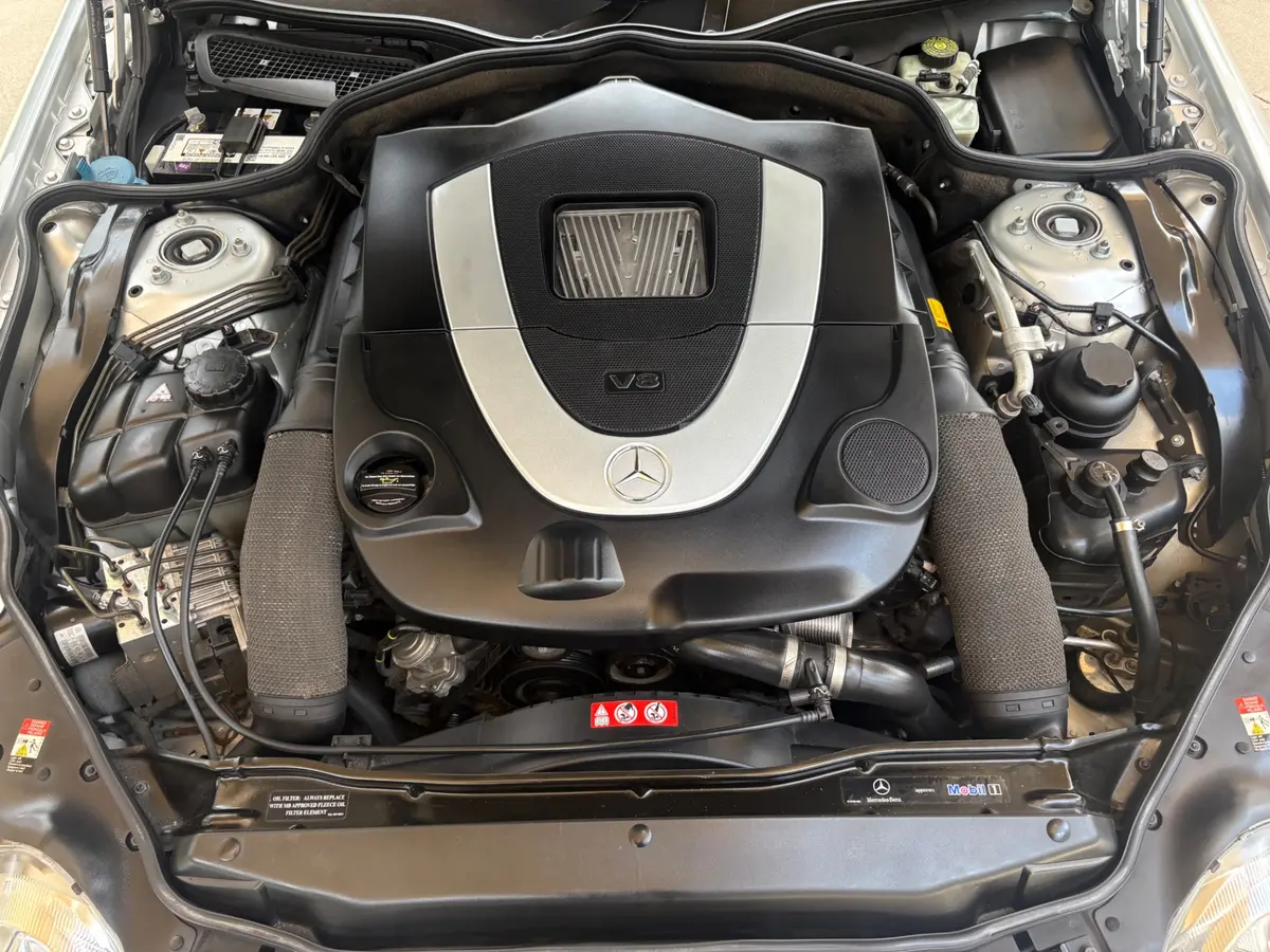 Vehicle photo 34