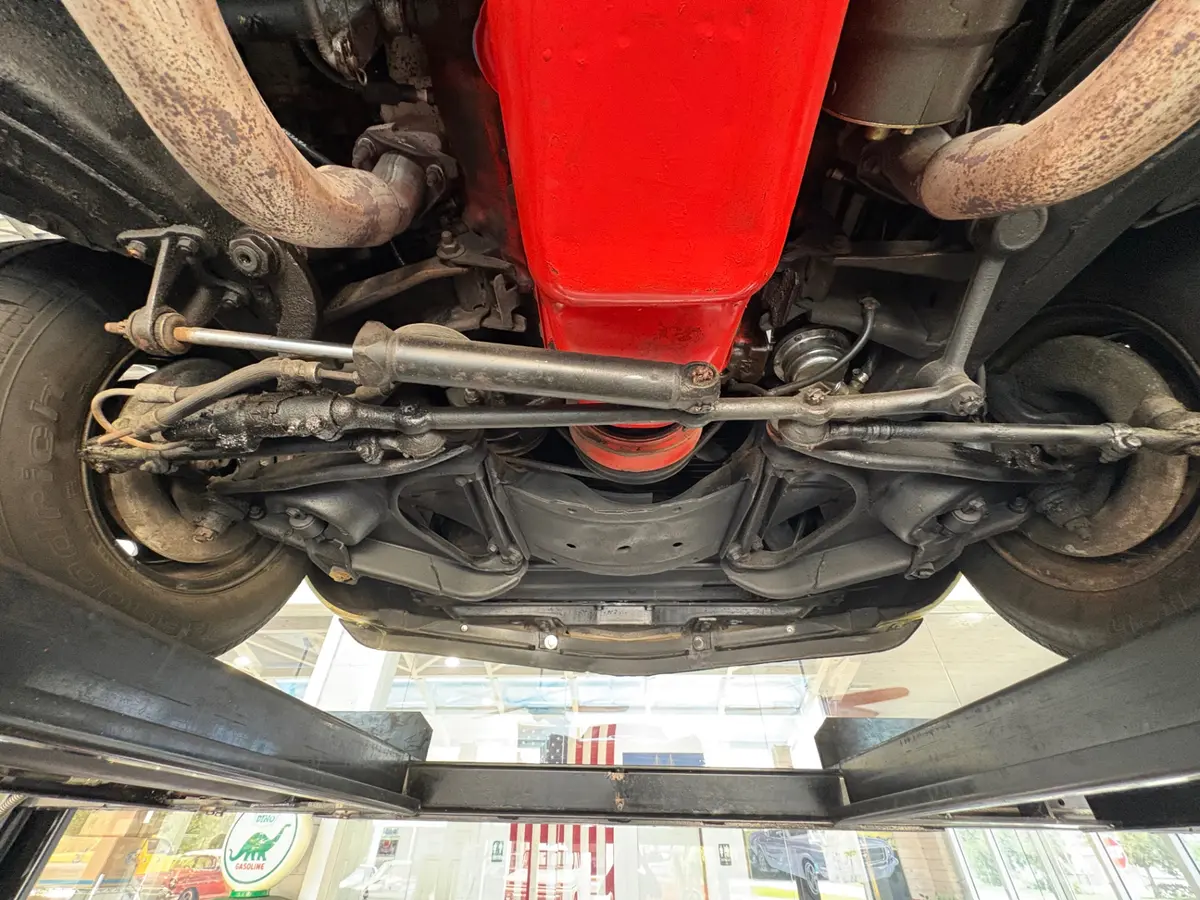 Vehicle photo 45