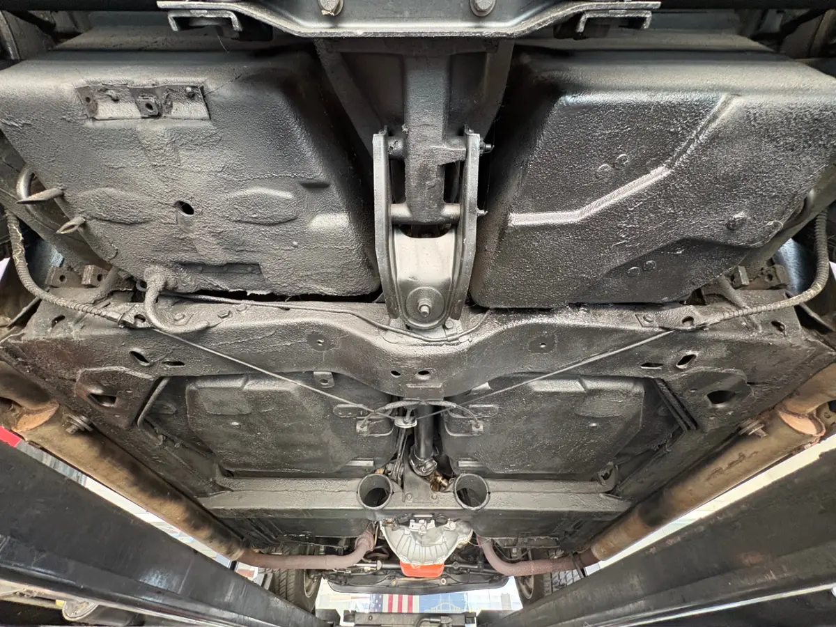 Vehicle photo 51