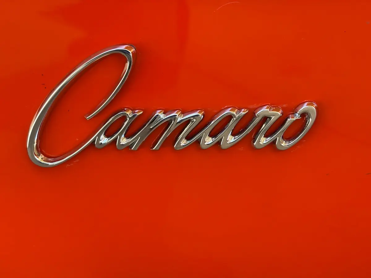 Vehicle photo 22