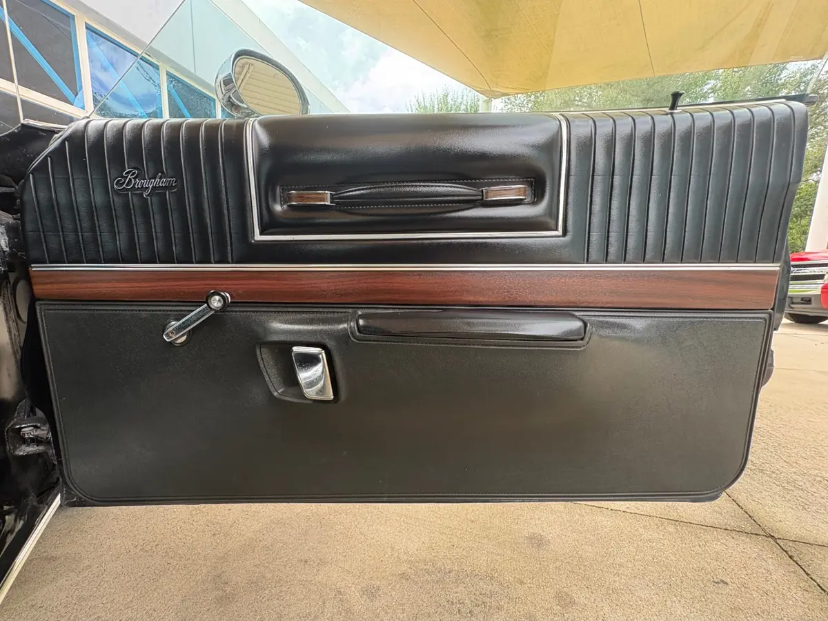 Vehicle photo 35