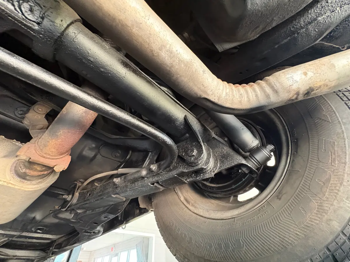 Vehicle photo 49