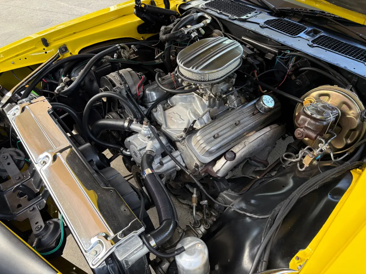 Vehicle photo 27