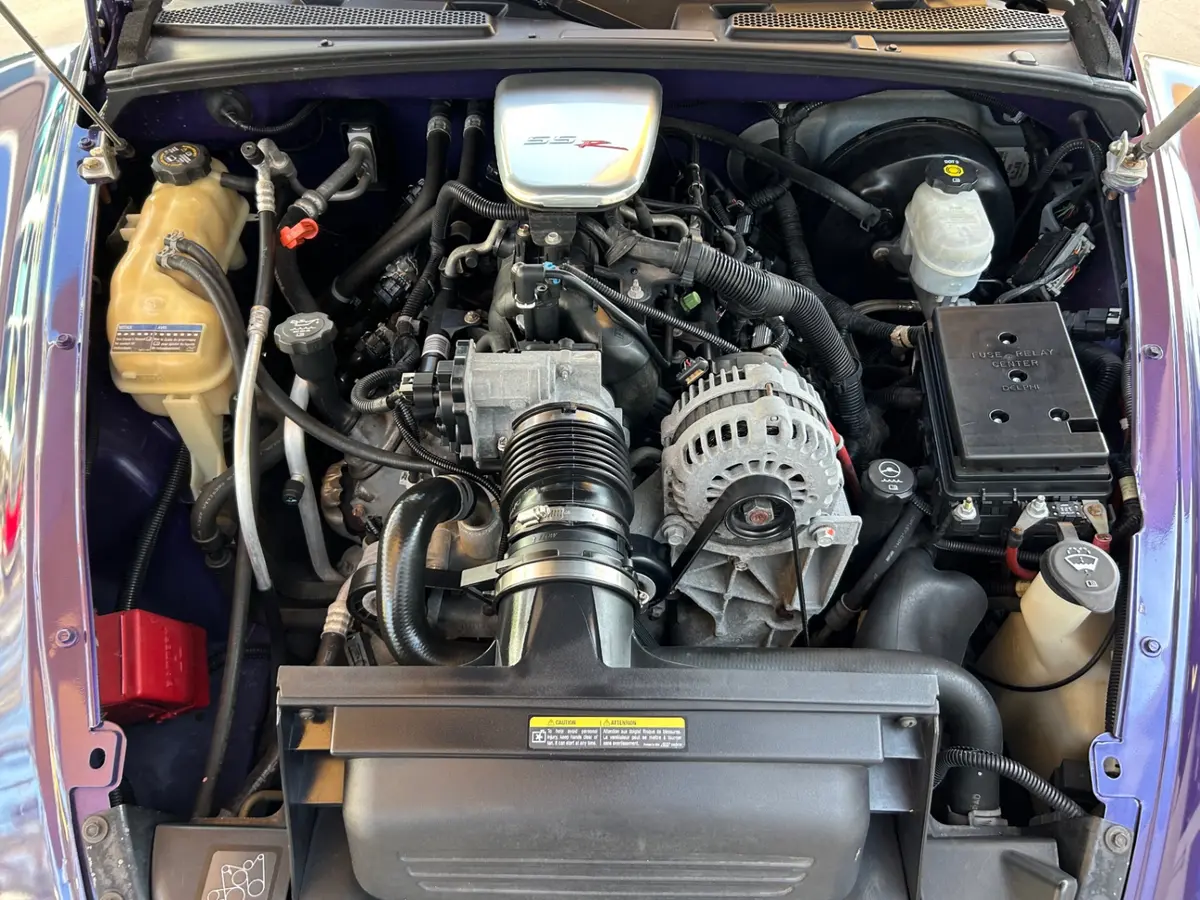 Vehicle photo 24