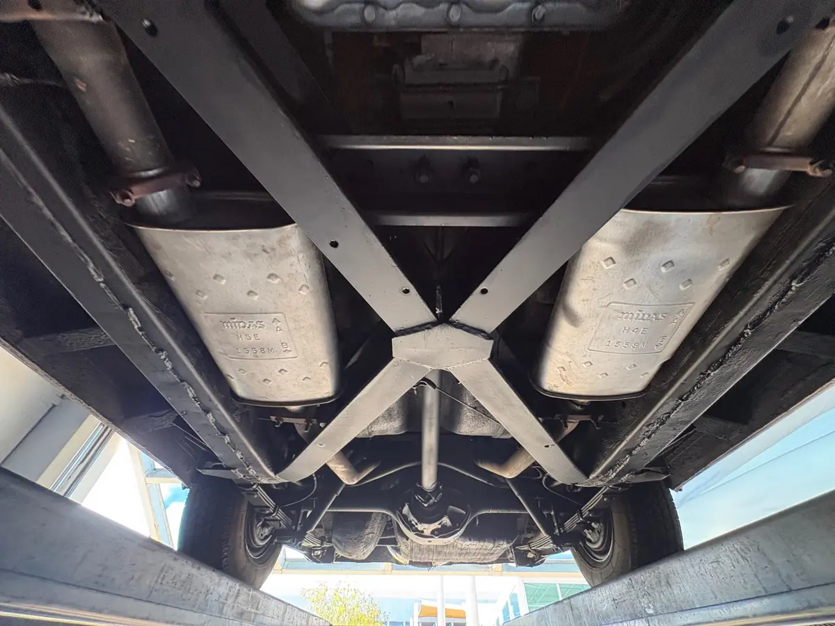 Vehicle photo 60