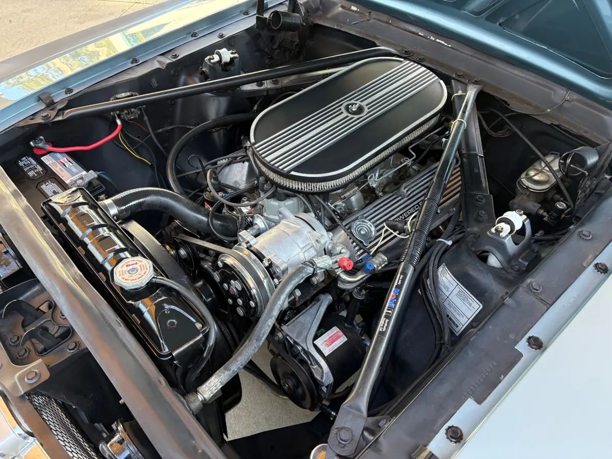 Vehicle photo 34