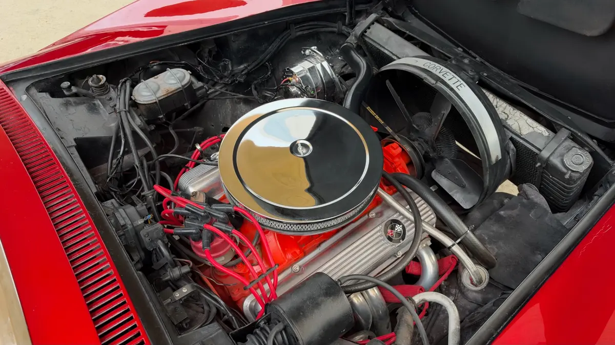 Vehicle photo 27