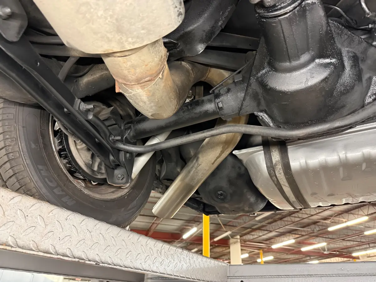 Vehicle photo 41